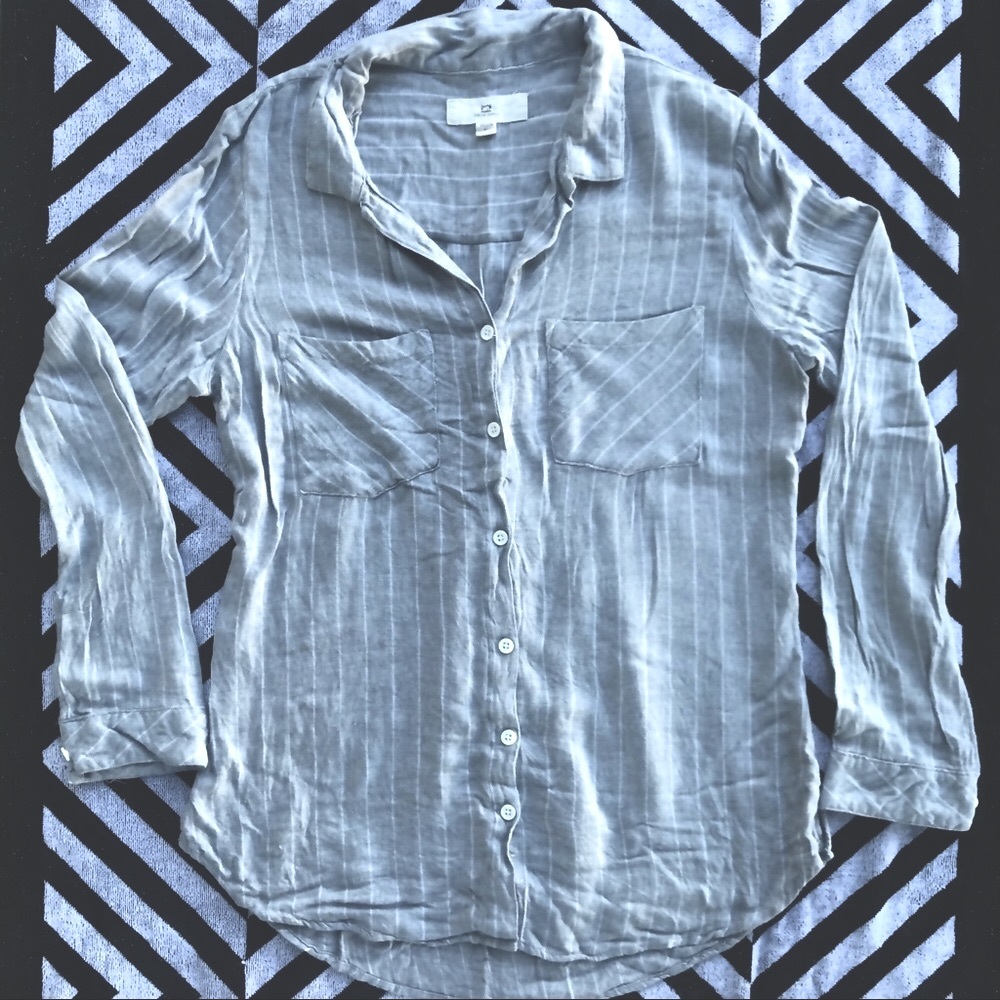 2/$15🌺Thread & Supply Women’s Blouse